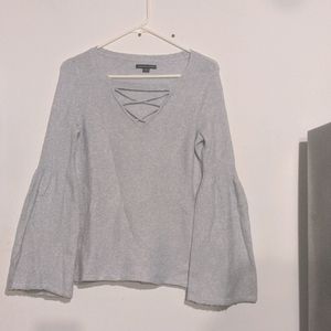 🔥🔥FREE SHIPPING 🔥🔥AEO bell sleeve sweater